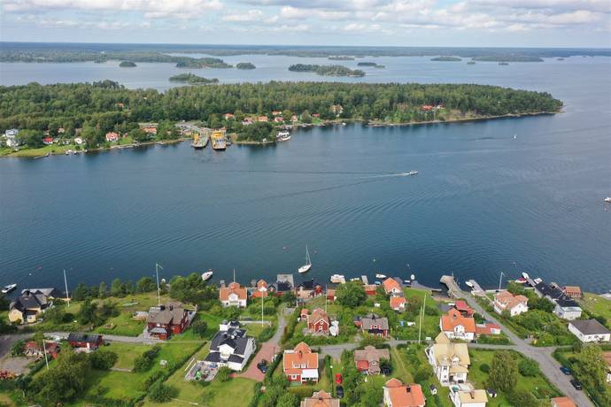 6 rum Vinterbonat fritidshus på Holmbergsbacken 23 Yxlan Köpmanholm Norrtälje kommun - bild 39
