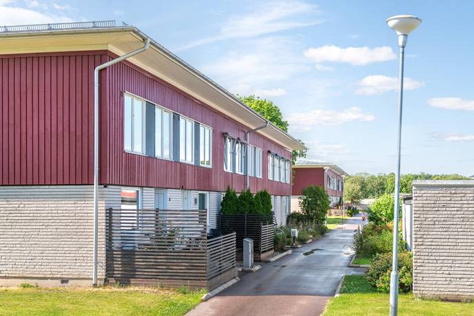 4 rum Villa på Flintmästargatan 51 Bjurhovda Västerås kommun - bild 1