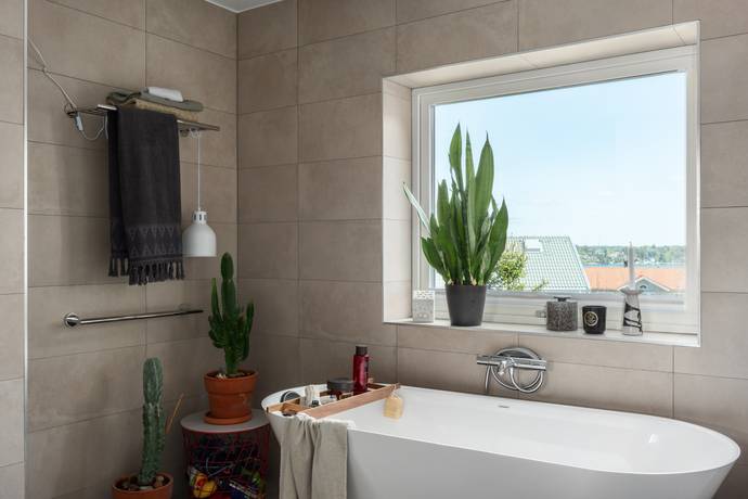 8 rum Villa på Västerskärsringen 41B Svinninge Österåkers kommun - bild 40