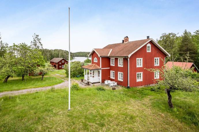 8 rum villa på Fullsta 30 By Kyrkby, Avesta kommun - bild 2