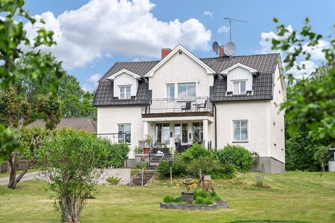 8 rum Villa på Tungelstavägen 106 Västerhaninge Haninge kommun - bild 39