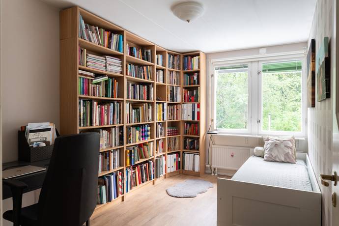 4 rum Radhus på Liegatan 248 Västerås kommun - bild 23