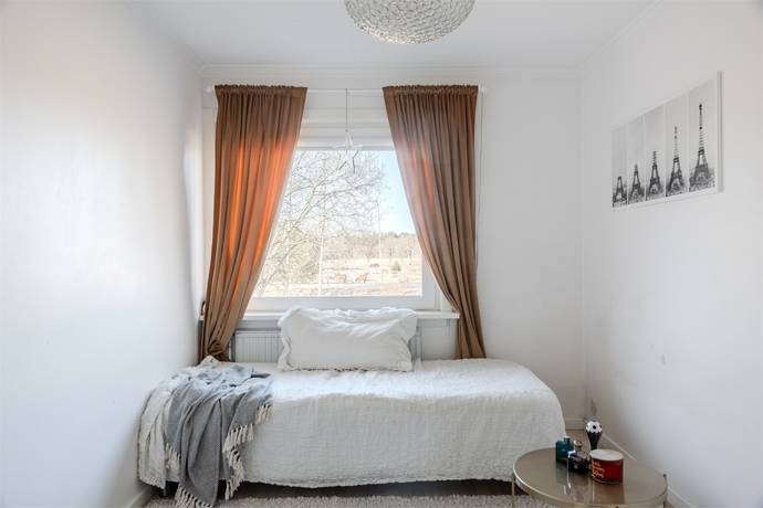 5 rum Villa på BILLSBOVÄGEN 33 Surahammar Surahammars kommun - bild 14