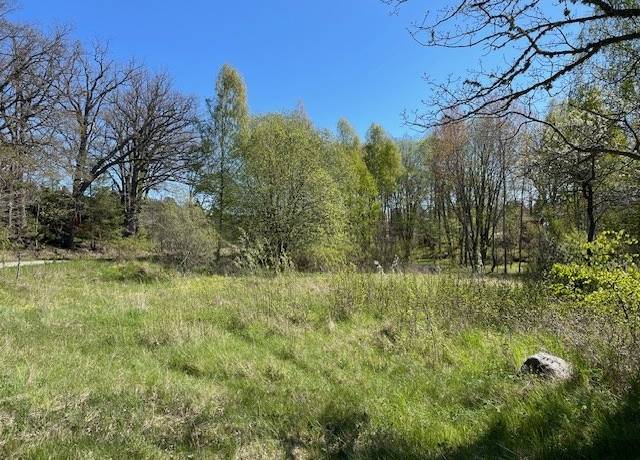 tomt på Brännängsvägen 24B Ingmarsö, Österåkers kommun - bild 1