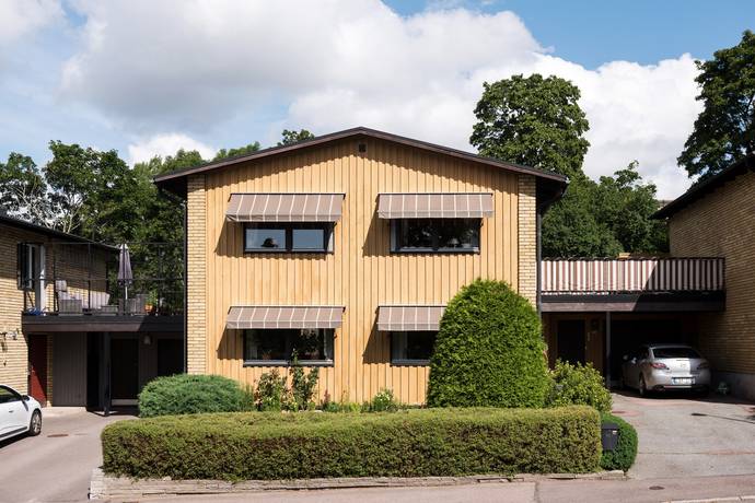 5 rum Kedjehus på Svarvargatan 1B Malmaberg Västerås kommun - bild 1