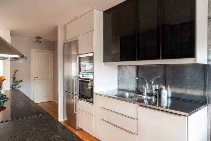 3 rum lägenhet på Ringduvegatan 41 Råby, Västerås kommun - bild 1