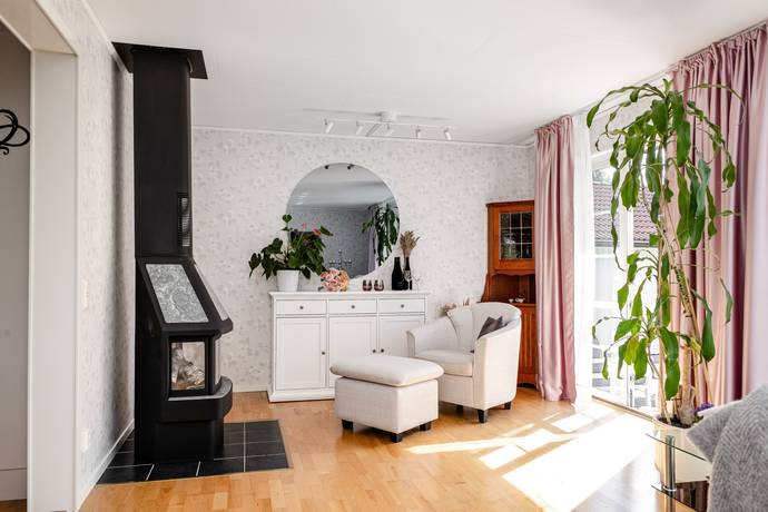 6 rum Villa på Diabasvägen 2 Bålsta Skörby Håbo kommun - bild 19