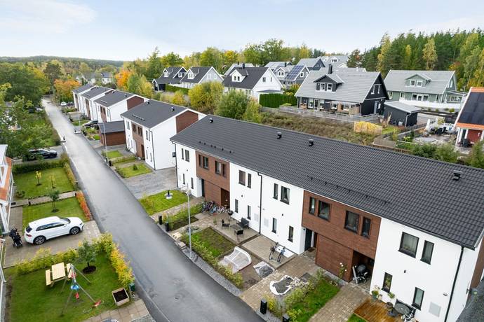 Skallavägen 10A, Marielundsviken, Strängnäs kommun