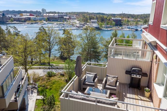 2 rum lägenhet på Gezelius väg 14 Gustavsberg Höjdhagen, Värmdö kommun - bild 1