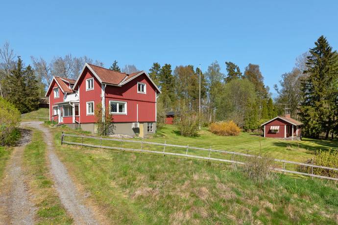 5 rum vinterbonat fritidshus på Gamla Väsbyvägen 65 och 67 Norrtälje, Norrtälje kommun - bild 2