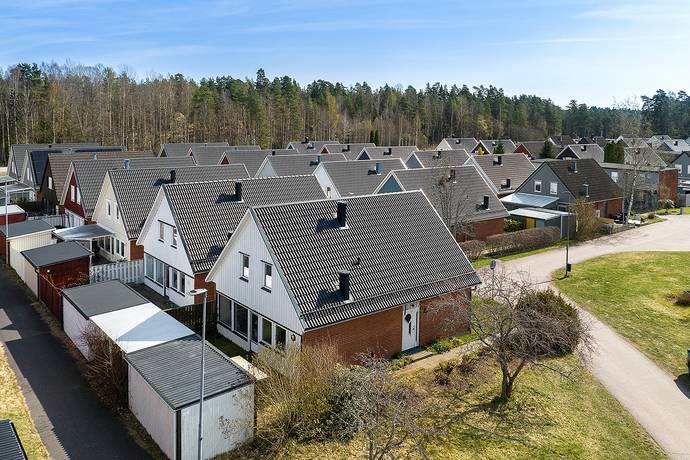 5 rum villa på Brännmyrsgatan 101 Stockfallet, Karlstads kommun - bild 2