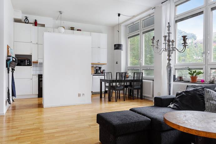 3 rum lägenhet på Dymlingsgränd 11  Hägerstensåsen, Stockholms kommun - bild 3