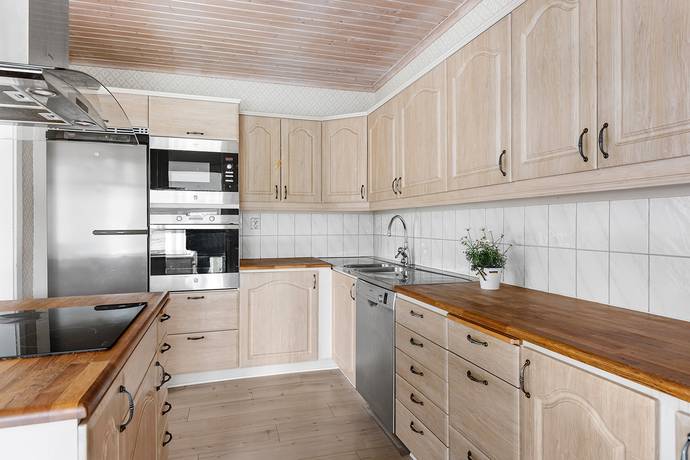 6 rum Gård/skog på Fågelmaravägen 28 "Femkulle gård" Fågelmara Karlskrona kommun - bild 7