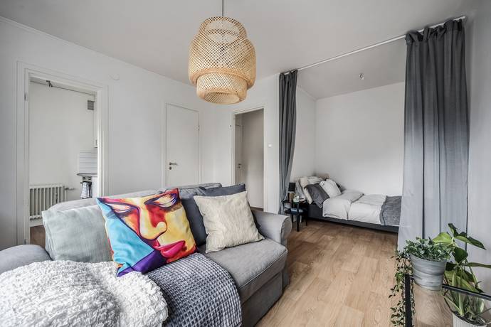 1 rum lägenhet på Skogsvägen 48 Krigslida, Haninge kommun - bild 4