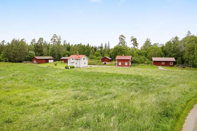 3 rum gård/skog på Myrkarby 105 Heby/Vittinge, Heby kommun - bild 2
