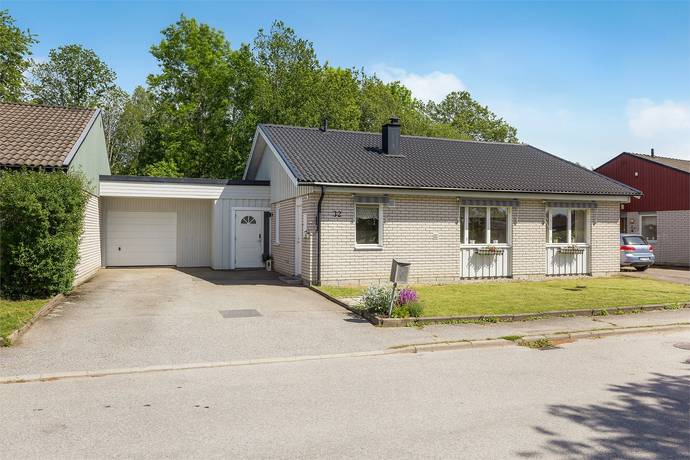 4 rum villa på Bäckgatan 32 Korsängen, Enköpings kommun - bild 1