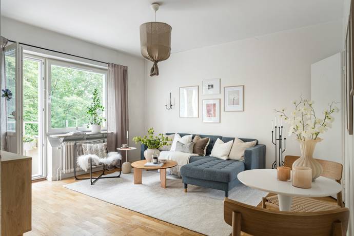 2 rum lägenhet på Klädesvägen 18 Bromma - Brommaplan, Stockholms kommun - bild 1