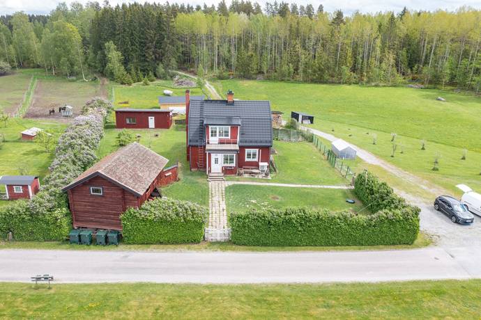6 rum Gård/skog på Åshagsvägen 4 SÖDERBÄRKE Sörbo Smedjebackens kommun - bild 53