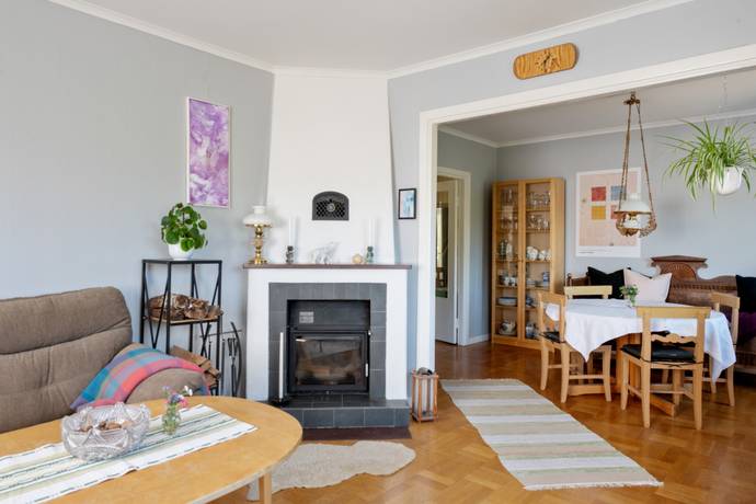 9 rum villa på Hamnvägen 21A-B Gransäter, Norrtälje kommun - bild 2