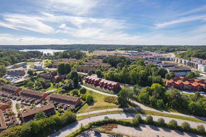 4 rum Radhus på Prästgårdsvägen 7D Runby Upplands Väsby kommun - bild 29