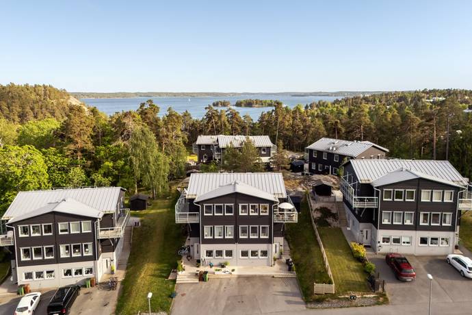 6 rum lägenhet på Kils gårdsväg 9B Insjön, Nacka kommun - bild 1