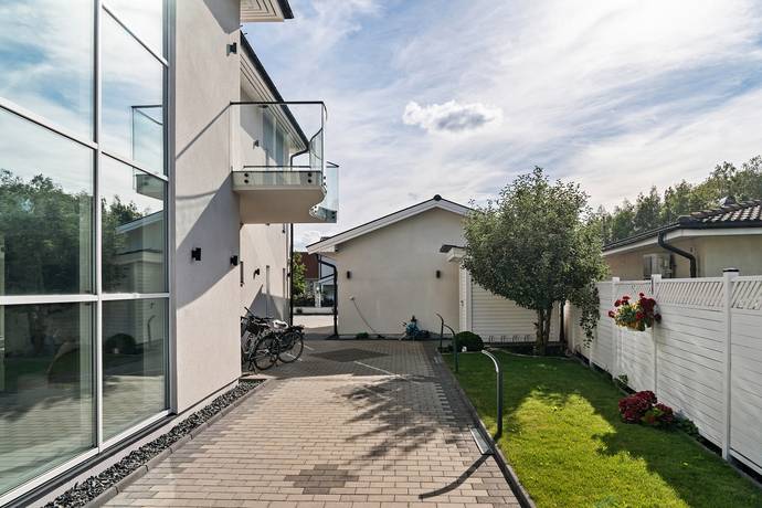 365 m² Villa på Järpvägen 24 Järfälla kommun - bild 49