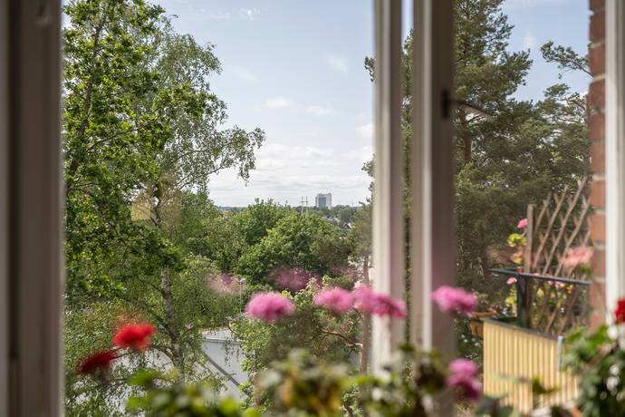 3 rum lägenhet på Bastuhagsvägen 14, 3 tr Stureby - Enskede, Stockholms kommun - bild 3