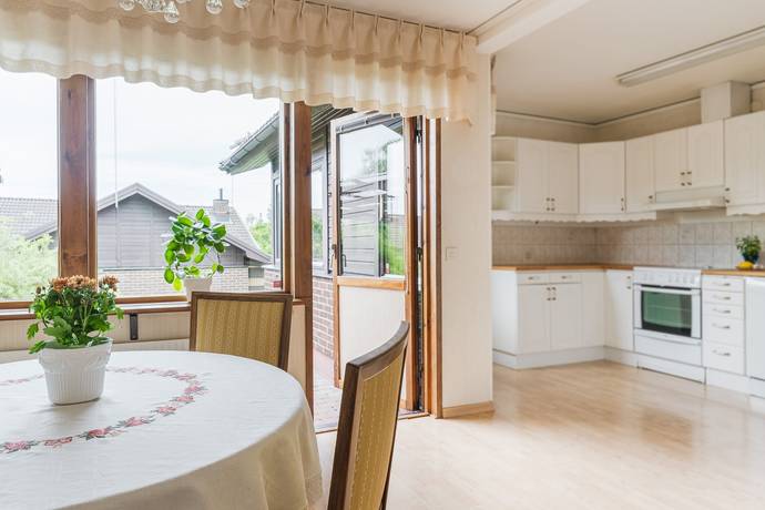 6 rum villa på Vretgatan 7 Jakobsberg, Västerås kommun - bild 5