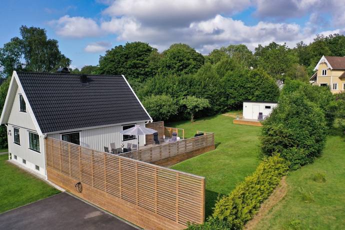6 rum villa på Bredehall 11 Lerum Centralt, Lerums kommun - bild 2