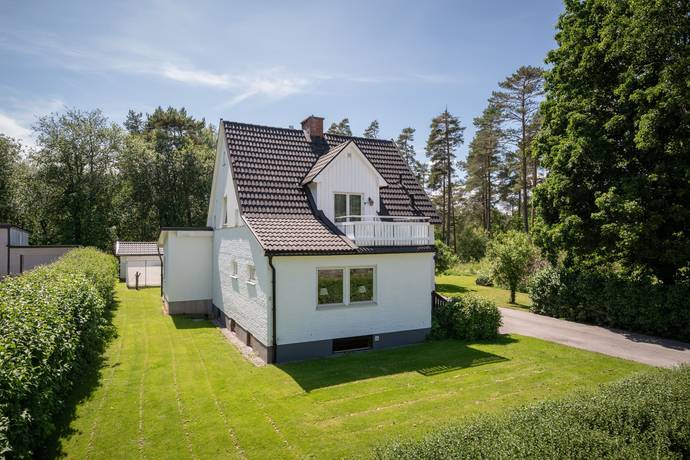 6 rum villa på Gånghestersvägen 150 Brotorp, Borås kommun - bild 1