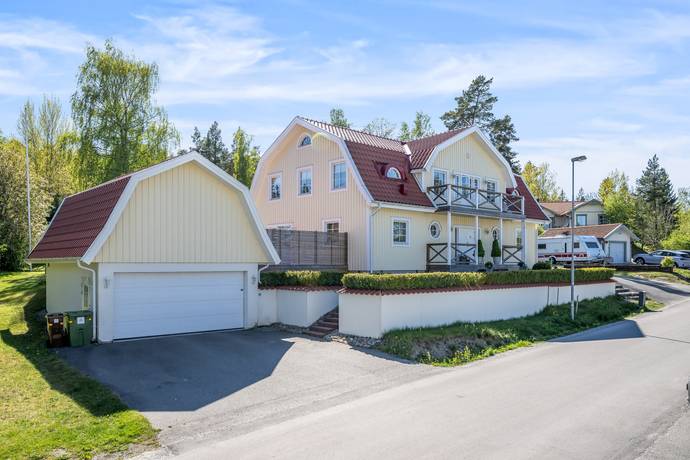 9 rum villa på Videvägen 5 Strand, Tyresö kommun - bild 1