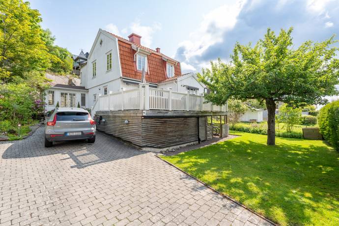 7 rum villa på Toltorpsgatan 27 Toltorpsdalen, Mölndals kommun - bild 1
