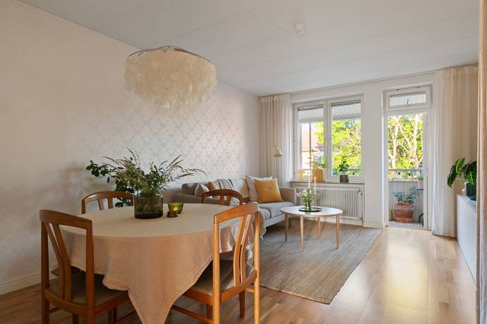 1.5 rum Lägenhet på Hjortstorpsvägen 20B Centralt norr Örebro kommun - bild 3