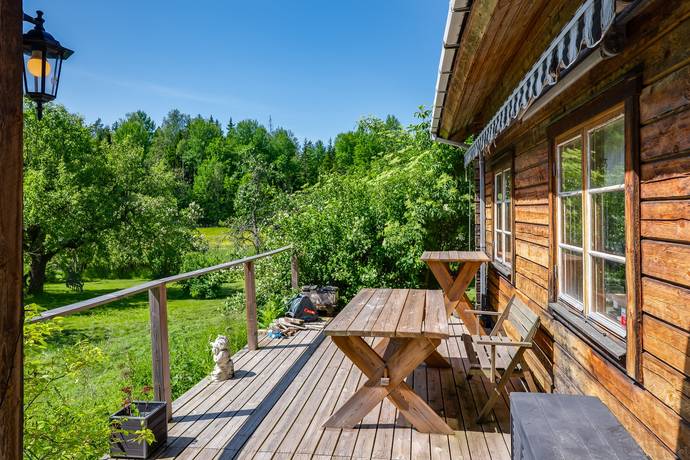 4 rum Gård utan jordbruk på Näsbybacka 175 Näsbybacka strax utanför Frövi Lindesbergs kommun - bild 48