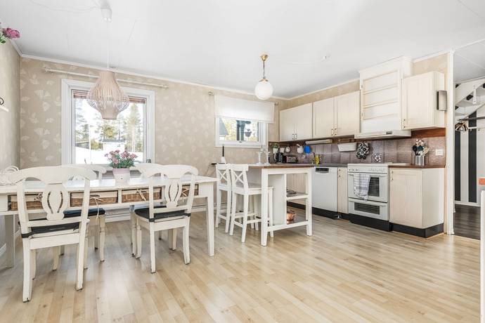6 rum Villa på Forellvägen 12 Malmberget Gällivare kommun - bild 3