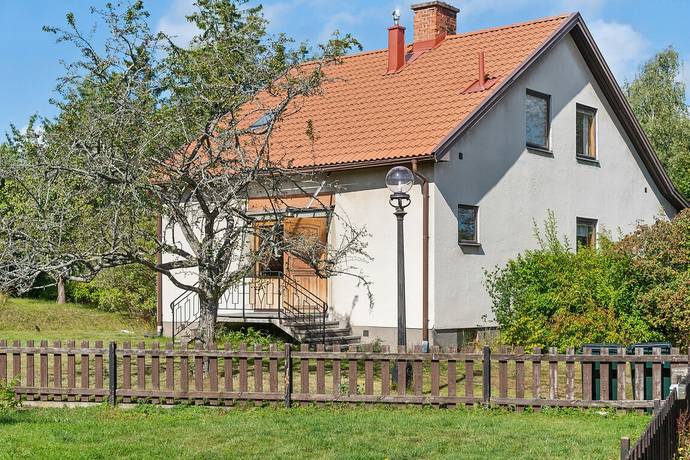 5 rum villa på Ringvägen 12 Södertälje, Södertälje kommun - bild 1
