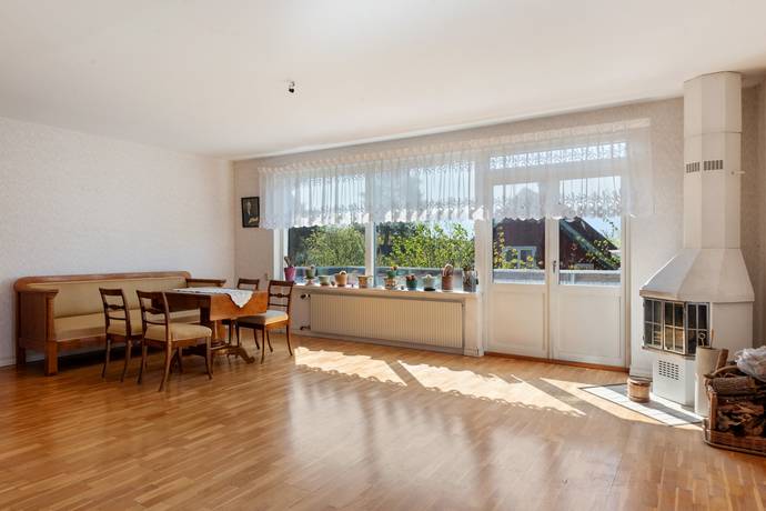 villa på Carl Wahrens väg 15 Hallstavik, Norrtälje kommun - bild 3