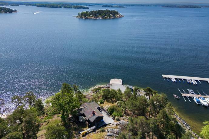 fritidshus på Lerviksvägen 44 Lervik, Österåkers kommun - bild 1