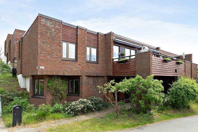 4 rum kedjehus på Flisbacken 51 Landsnora, Sollentuna kommun - bild 1