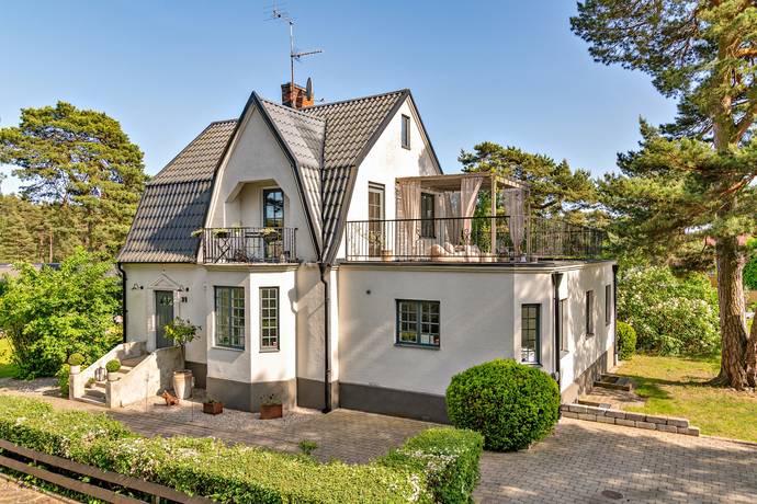 8 rum Villa på Paradisvägen 31 ÅHUS - Täppet Kristianstads kommun - bild 2