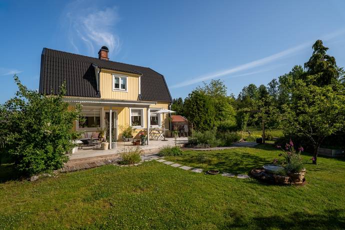 4 rum villa på Mariedalsvägen 11 Skogstorp, Eskilstuna kommun - bild 1