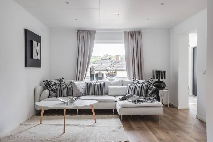 6 rum villa på Wilhelm Thams väg 3B Huskvarna, Jönköpings kommun - bild 1