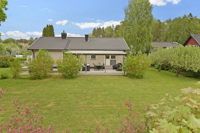 Kalendervägen 2, Västra Jakobsberg, Järfälla kommun