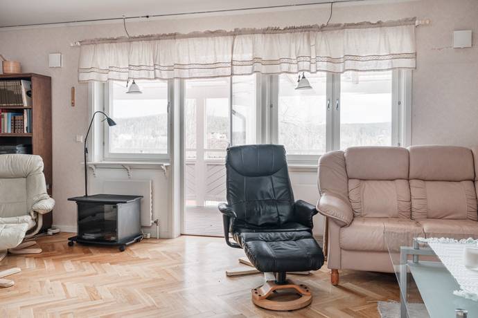 133 m² Villa på Långgatan 57 Centralt Sollefteå kommun - bild 7