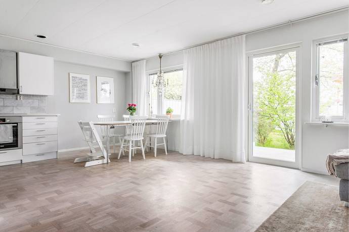 5 rum Radhus på Berguddsvägen 24 Saltsjöbaden Nacka kommun - bild 14