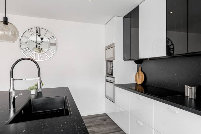 8 rum Villa på Albertsvägen 73B Trollhättan Trollhättans kommun - bild 11
