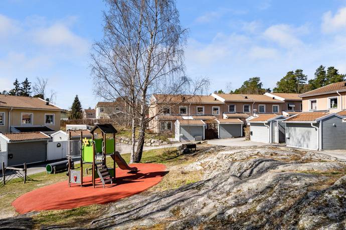 5 rum Radhus på Bäckvägen 18B Dammen Strängnäs kommun - bild 25