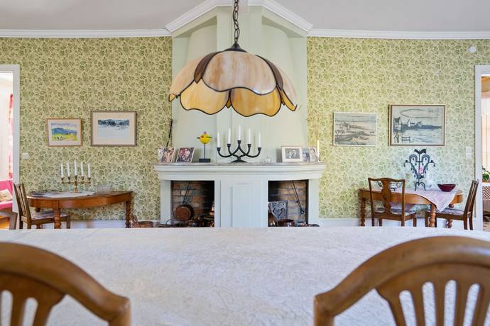 Valsta Gård i Bettna, Flens kommun - gård/skog till salu - Hemnet