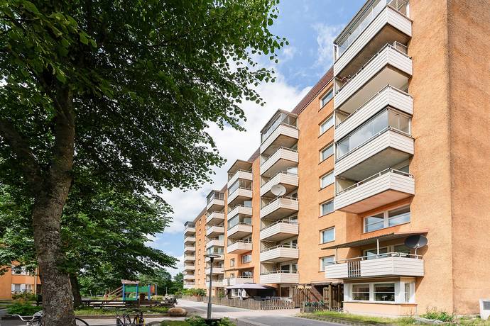 4 rum lägenhet på Granövägen 44 Södertälje, Södertälje kommun - bild 1