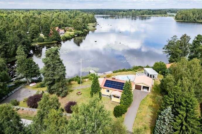4 rum vinterbonat fritidshus på Salebodavägen 20 Holmsjö, Karlskrona kommun - bild 1